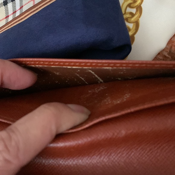 𝓛𝓞𝓤𝓘𝓢 𝓥𝓤𝓘𝓣𝓣𝓞𝓝 Epi Leather Kisslock Brown wallet - Picture 11 of 14